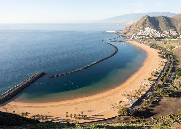 Home2book Design & Spacious Center *