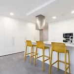 Home2book Design & Spacious Center Apartment *