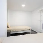 Home2book Design & Spacious Center *